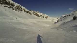 Skiing Black Schilthorn Piz Gloria Piste at Murren [upl. by Belldame]