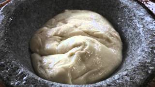 How to Make Mochi the Traditional Way Mochitsuki [upl. by Kenway]