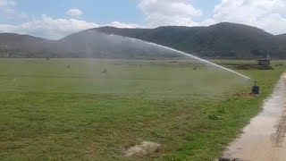 Riego para Pastos con Cañones de Aspersión [upl. by Conney349]