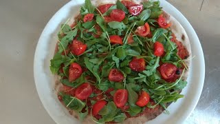 Pizza Con Rucola e Pomodorini [upl. by Adelle]