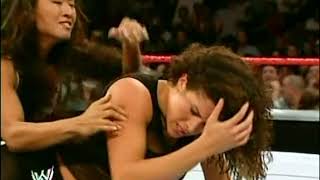 092604 HEAT  Nidia vs Gail Kim [upl. by Ayotahs]