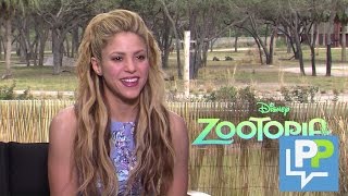 Shakira dá entrevista em português [upl. by Lanor882]