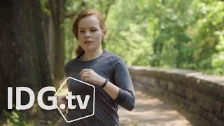 Fitness Tracker Review Fitbit Alta vs Misfit Ray [upl. by Tildy]