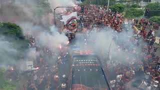 Chegada do Flamengo ao Maracanã para o jogo com o Inter [upl. by Anihsat]