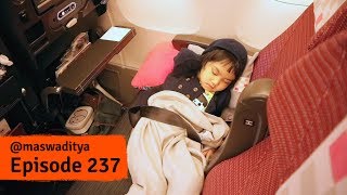 Serunya Naik Pesawat ke Tokyo [upl. by Angie]