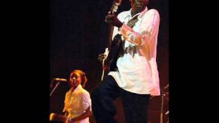 Oliver Mtukudzi  Mutavara [upl. by Eilrahs]